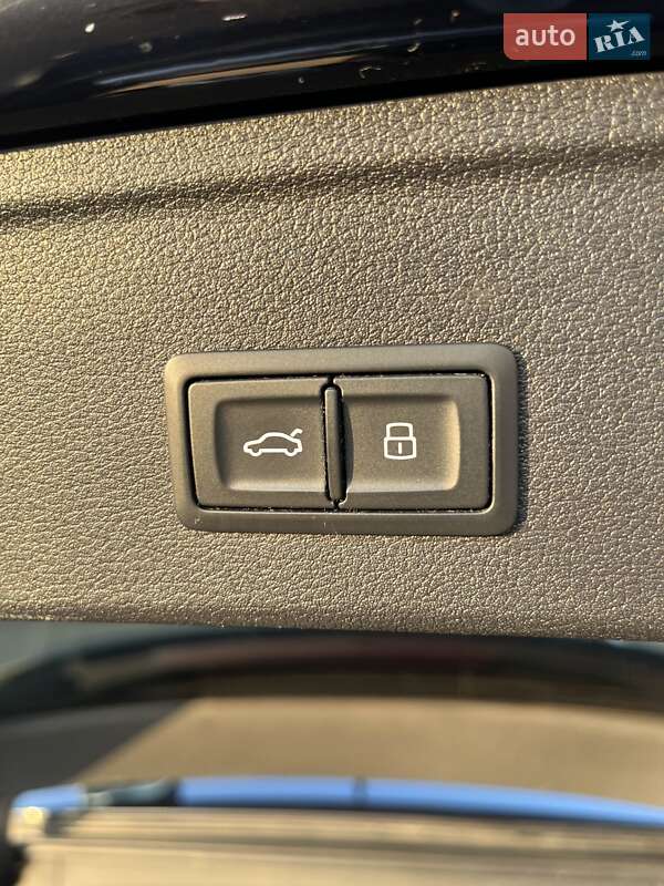 Универсал Audi A4 Allroad 2017 в Киеве