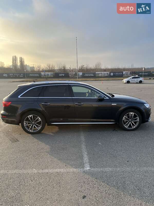 Универсал Audi A4 Allroad 2017 в Киеве