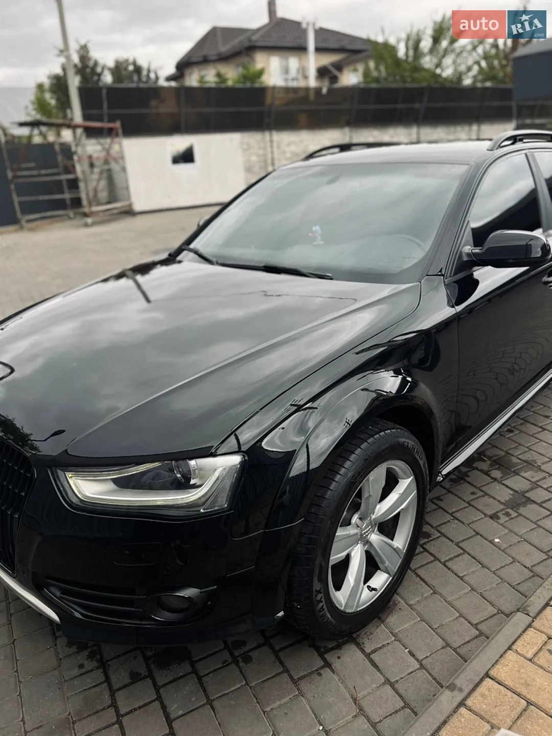 Audi A4 Allroad 2010 VIN WAUZZZ8K3BA007106 фото оголошення 4 з 23