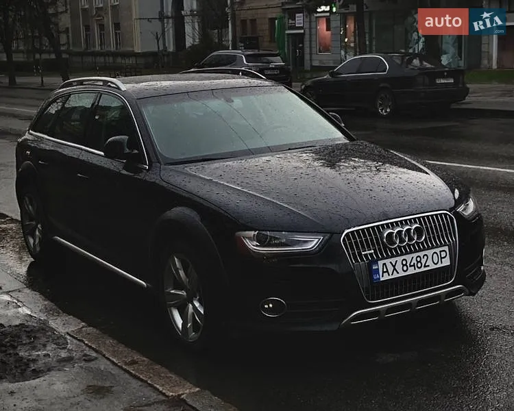 Audi A4 Allroad 2012