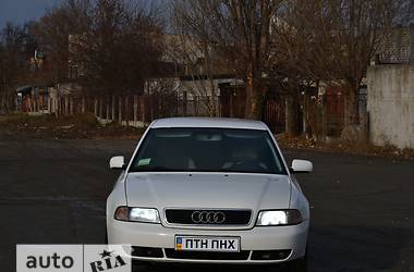 Седан Audi A4 1998 в 