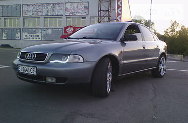 Седан Audi A4 1995 в Полтаве