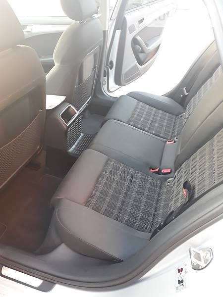 Универсал Audi A4 2011 в Луцке