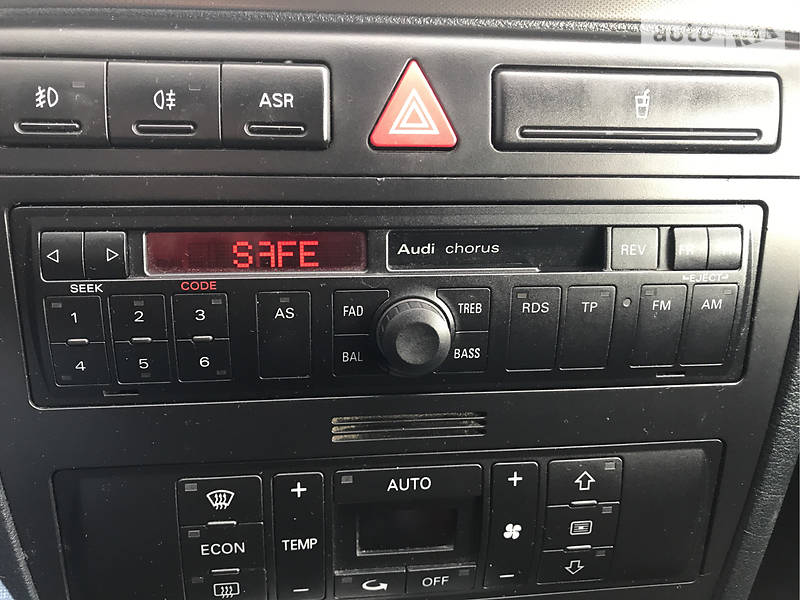 Универсал Audi A4 2000 в Киеве