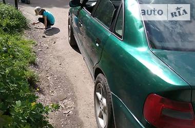 Седан Audi A4 1997 в 