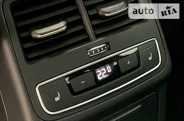 Седан Audi A4 2015 в 