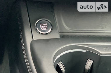 Седан Audi A4 2015 в 