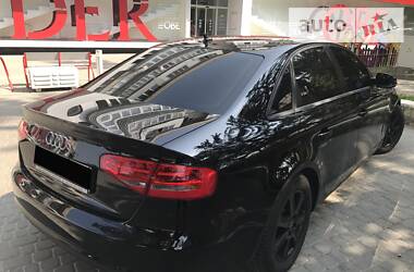 Седан Audi A4 2012 в Ивано-Франковске