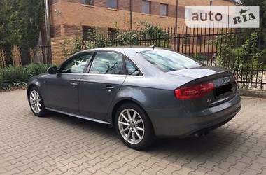 Седан Audi A4 2014 в Львове