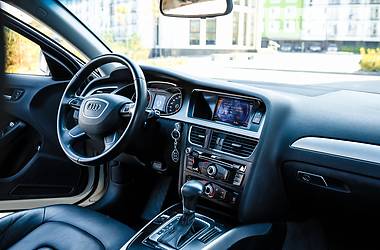 Седан Audi A4 2013 в Ивано-Франковске