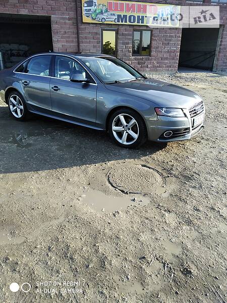 Седан Audi A4 2012 в Лановцах