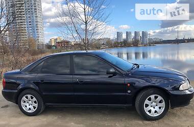 Седан Audi A4 1996 в Киеве