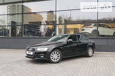 Седан Audi A4 2012 в Киеве