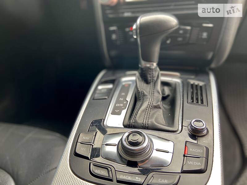 Седан Audi A4 2012 в Києві