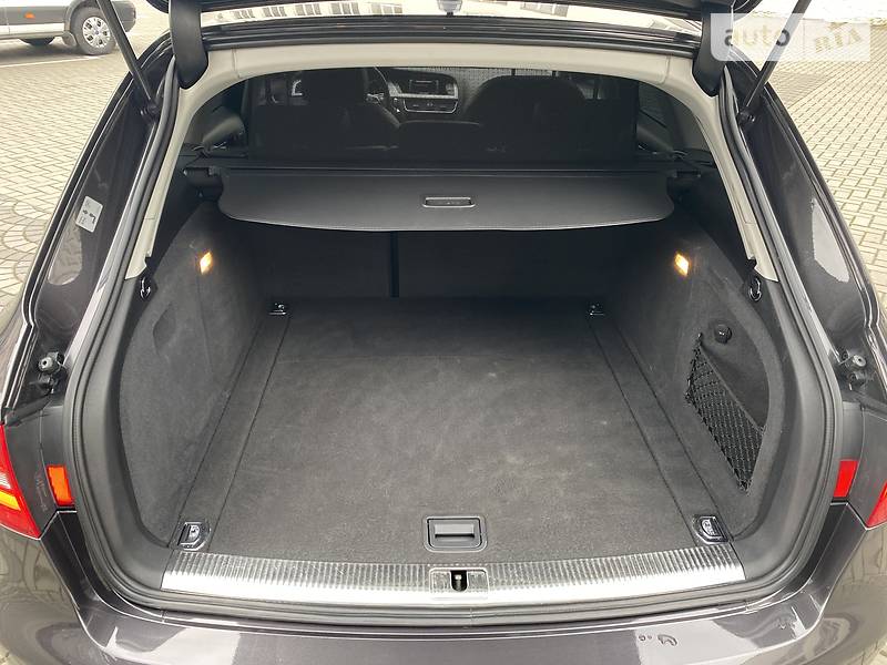 Универсал Audi A4 2015 в Луцке