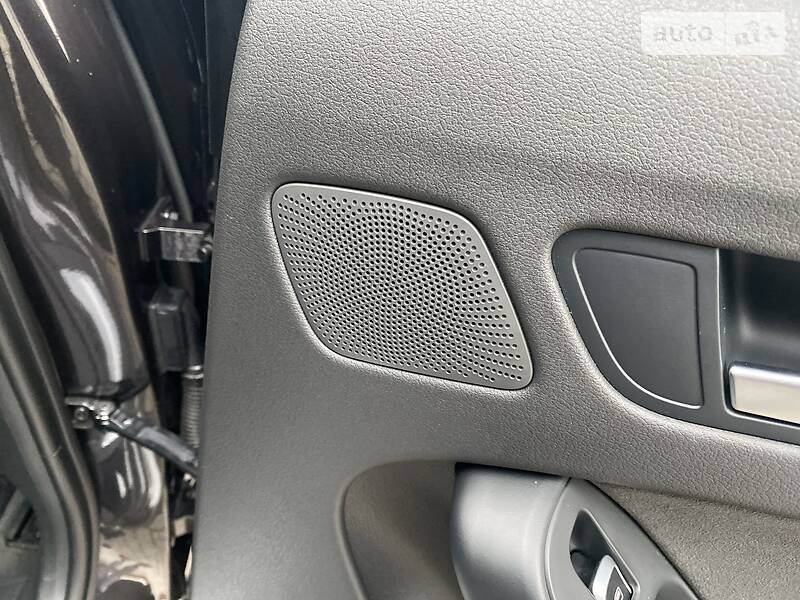 Универсал Audi A4 2015 в Луцке