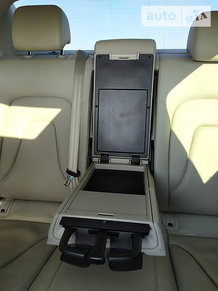 Седан Audi A4 2011 в Львові