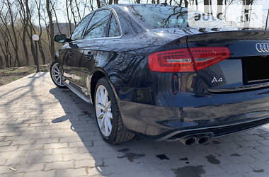 Седан Audi A4 2014 в Тернополе