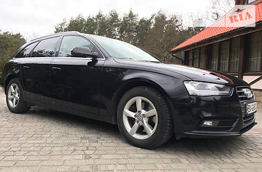 Універсал Audi A4 2012 в 