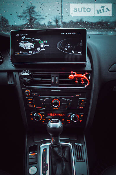 Седан Audi A4 2012 в Запоріжжі