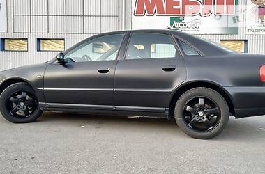 Седан Audi A4 2000 в 