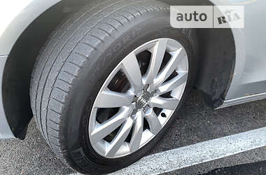 Седан Audi A4 2009 в 
