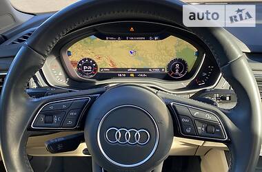Седан Audi A4 2018 в 