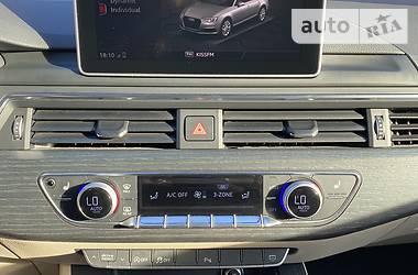 Седан Audi A4 2018 в 