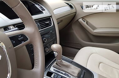 Седан Audi A4 2012 в 