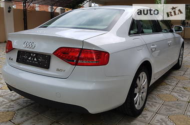 Седан Audi A4 2012 в 