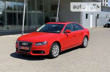 Седан Audi A4 2011 в Луцке