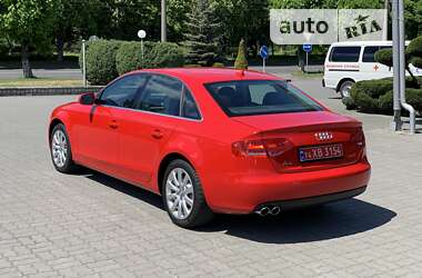 Седан Audi A4 2011 в Луцке