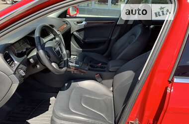 Седан Audi A4 2011 в Луцке