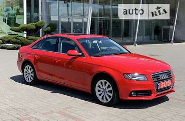 Седан Audi A4 2011 в Луцке