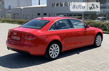 Седан Audi A4 2011 в Луцке