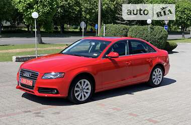 Седан Audi A4 2011 в Луцке