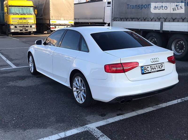 Седан Audi A4 2014 в Львові
