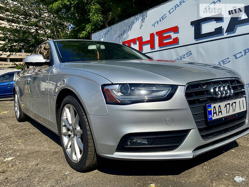 Седан Audi A4 2012 в Києві