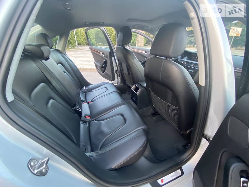 Седан Audi A4 2014 в Рівному