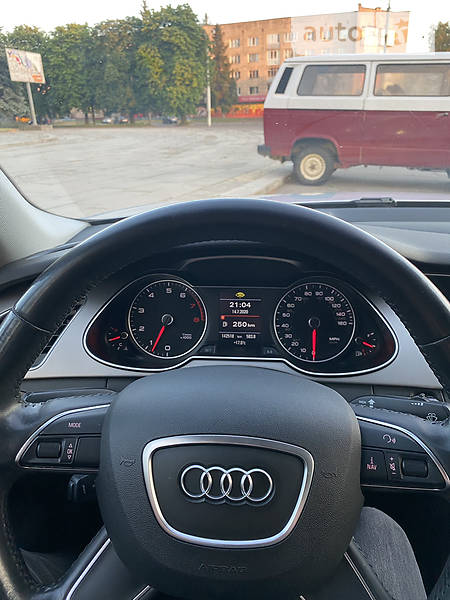 Седан Audi A4 2014 в Рівному