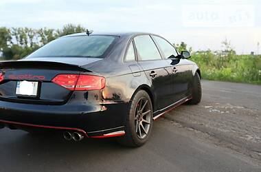 Седан Audi A4 2010 в Ровно