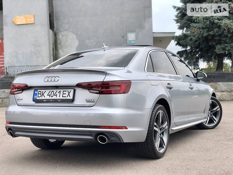 Седан Audi A4 2018 в Рівному