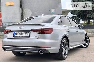 Седан Audi A4 2018 в Ровно