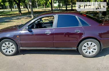 Седан Audi A4 1996 в 