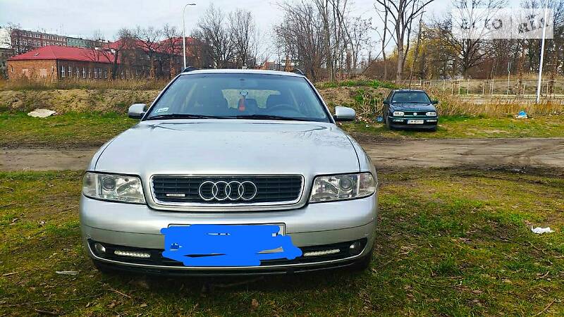 Універсал Audi A4 1999 в Кривому Розі