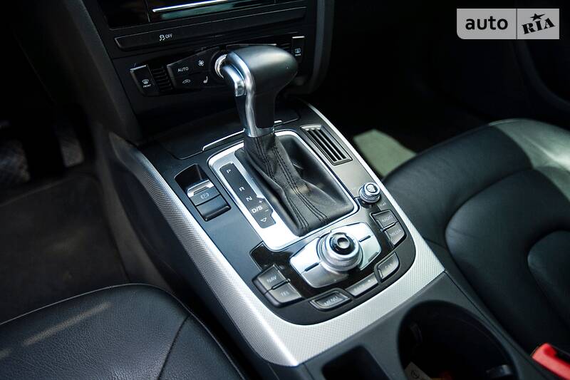 Седан Audi A4 2014 в Харкові