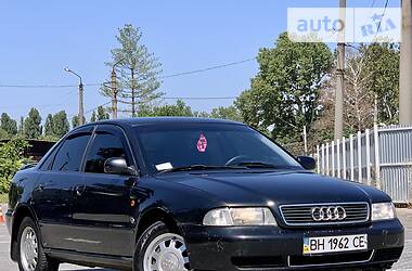 Седан Audi A4 1996 в Одессе