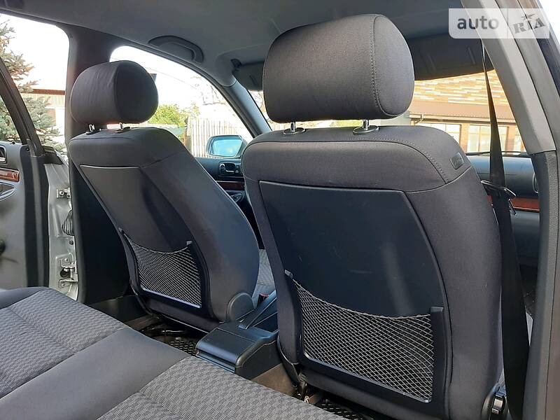 Седан Audi A4 2000 в Сарнах