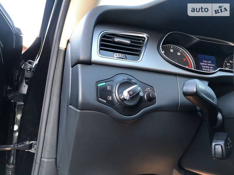 Седан Audi A4 2013 в Стрию