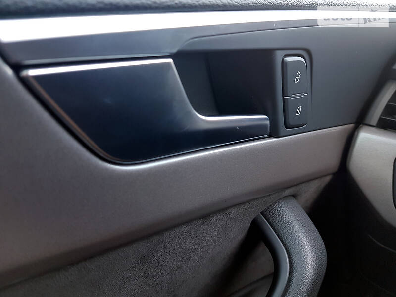 Седан Audi A4 2016 в Києві фото 51 Седан Audi A4 2016 в Києві